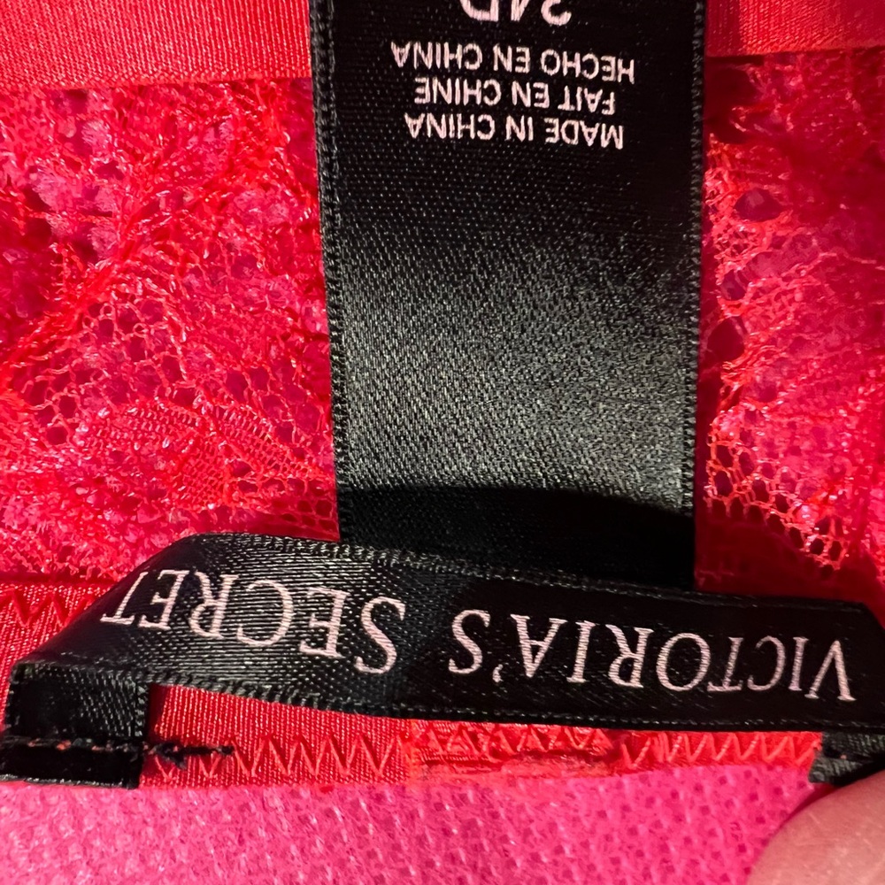 Victoria Secret - Picture 9 of 12